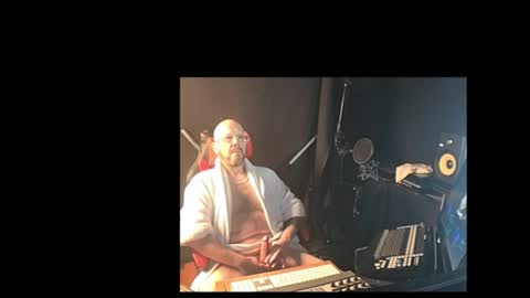 maddox840 online show from April 28, 5:18 pm