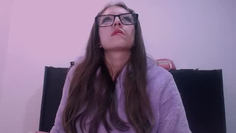 Maddy UwU online show from November 12, 9:47 pm