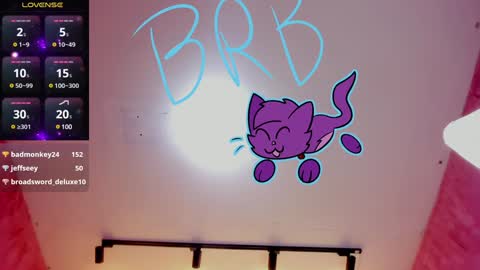 Maddy Please help me with your thumbs up its important online show from December 15, 7:57 am