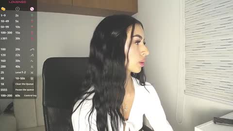 Snapshot of maddy_bronw chatting on March 2, 3:56 am Maddy online show from March 2, 3:56 am