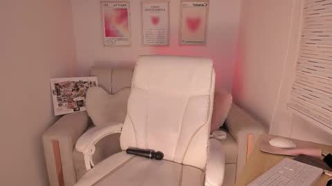 Maddy online show from February 12, 11:22 pm