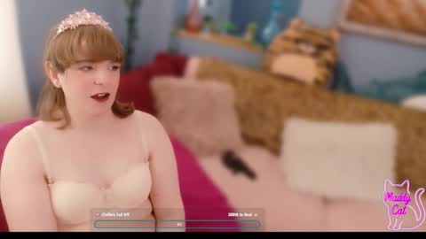 Maddy Cat online show from December 1, 5:40 pm