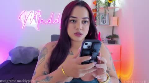 Maddy online show from April 2, 3:26 am