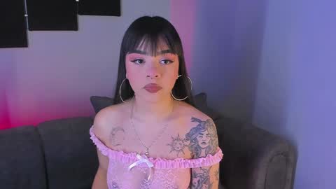 Maddy  online show from January 6, 9:54 pm