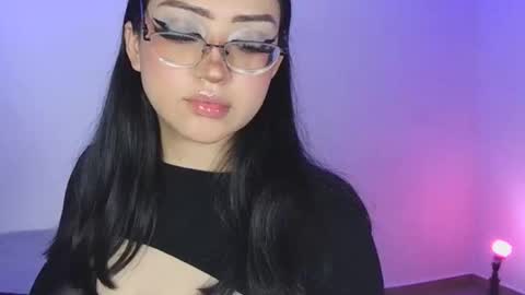 Snapshot of maddyghost chatting on February 26, 3:05 am Please followme and rate me your thumbs up online show from February 26, 3:05 am