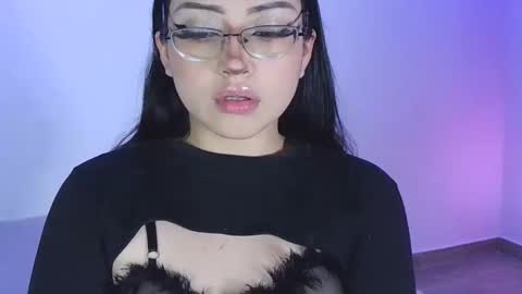 Snapshot of maddyghost chatting on February 28, 12:11 am Please followme and rate me your thumbs up online show from February 28, 12:11 am