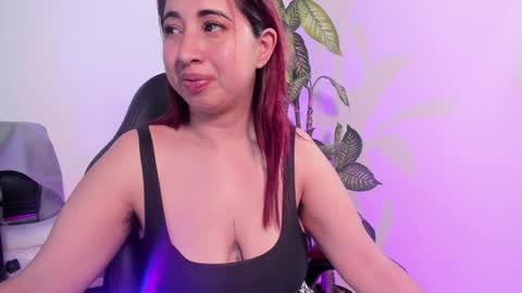 Madelaine  online show from December 26, 8:50 am