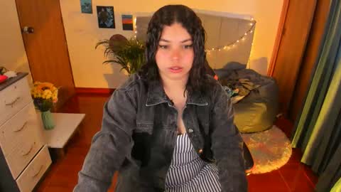 madelaine_taylor online show from September 10, 11:21 am