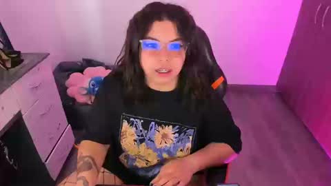 madelaine_taylor online show from October 18, 3:46 pm