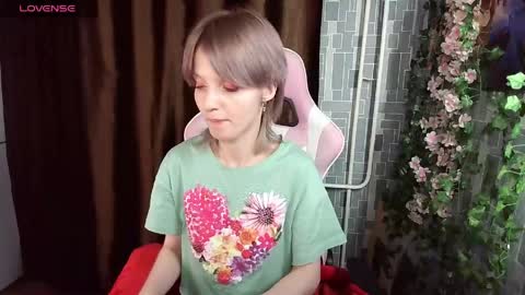 Snapshot of madelaines chatting on April 26, 4:04 pm madelaines online show from April 26, 4:04 pm