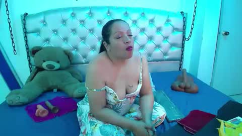 Madeleine online show from December 4, 2:42 am