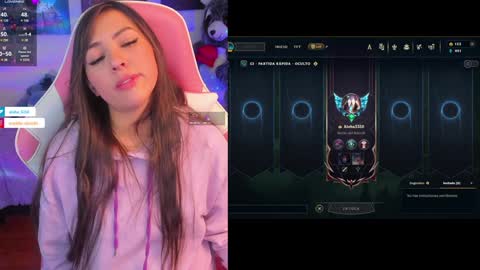 Snapshot of madeleine_shinobi chatting on December 5, 11:07 pm Emily Only Fans online show from December 5, 11:07 pm