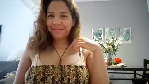 Snapshot of madellein chatting on October 2, 4:14 pm madellein online show from October 2, 4:14 pm