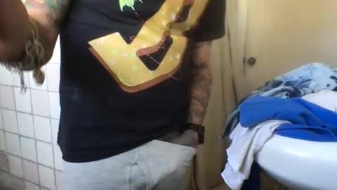 madeyoulook818 online show from February 2, 8:40 pm