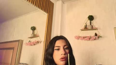 madhison_5 online show from March 2, 12:23 pm