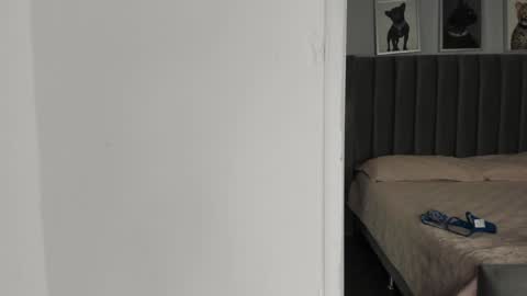 Madie  online show from December 14, 3:47 pm