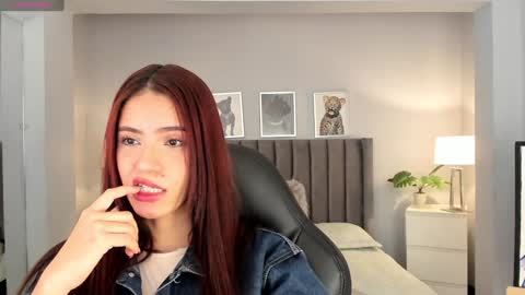 Madie  online show from December 22, 11:54 am