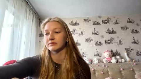 Becky  online show from March 6, 7:49 am