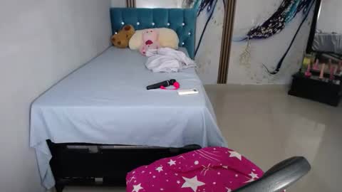 madinsoncopper online show from November 19, 12:54 am