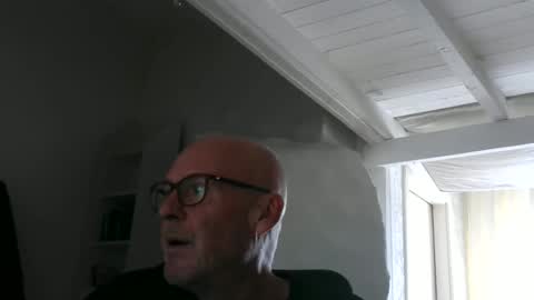 Snapshot of madio1187940 chatting on September 24, 12:08 pm madio1187940 online show from September 24, 12:08 pm