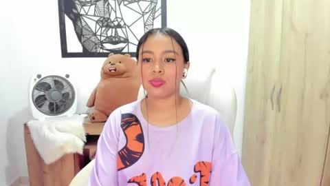 Snapshot of madison_montes chatting on July 10, 6:17 am madison montes online show from July 10, 6:17 am