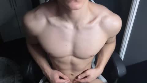 madisonboy2 online show from November 4, 11:04 pm