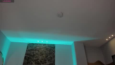 Snapshot of madisoncollinsx chatting on March 3, 12:11 pm Maddi Collins online show from March 3, 12:11 pm