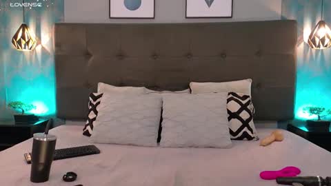 Madison Smith online show from February 20, 2:18 am