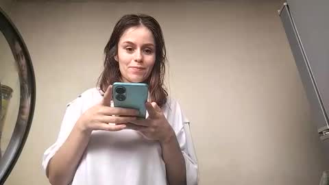 Snapshot of madisonthomas18 chatting on May 29, 5:44 pm My name is madi Lushdomi is activeThere are legends that in this room all your wishes can come true Private is Open online show from May 29, 5:44 pm