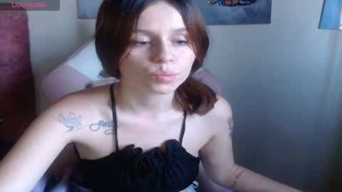 Snapshot of madisonthomas18 chatting on July 6, 3:25 pm My name is madi Lushdomi is activeThere are legends that in this room all your wishes can come true Private is Open online show from July 6, 3:25 pm