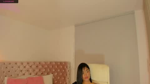 Snapshot of madisson_davoon chatting on May 29, 10:30 pm madisson_davoon online show from May 29, 10:30 pm