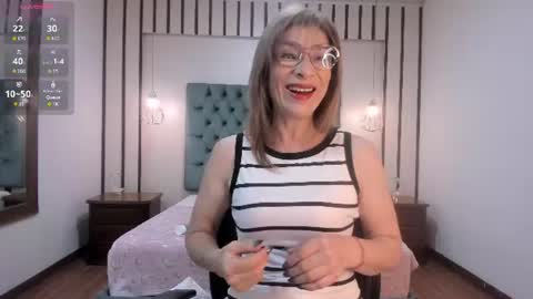 Snapshot of madissonlow chatting on July 11, 11:24 am Miss Madisson online show from July 11, 11:24 am