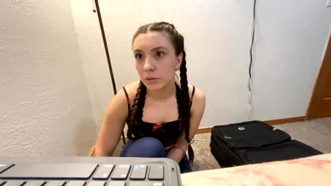 Snapshot of madm569308 chatting on January 22, 5:59 am MayUjoin29 online show from January 22, 5:59 am