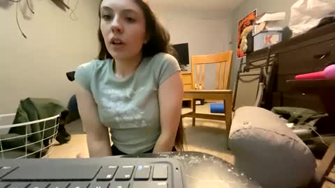Snapshot of madm569308 chatting on January 24, 8:02 am MayUjoin29 online show from January 24, 8:02 am
