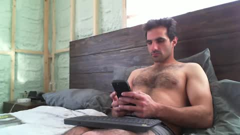 Snapshot of madmax0133 chatting on January 5, 3:45 pm Guigui online show from January 5, 3:45 pm