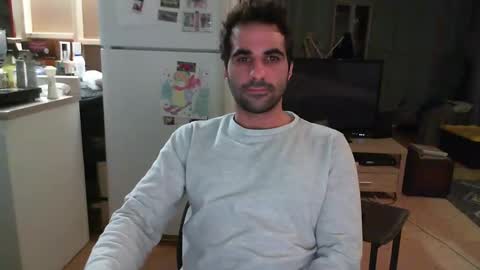 Snapshot of madmax0133 chatting on January 28, 10:45 am Guigui online show from January 28, 10:45 am