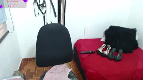 Madura sexy69 online show from December 17, 1:27 pm