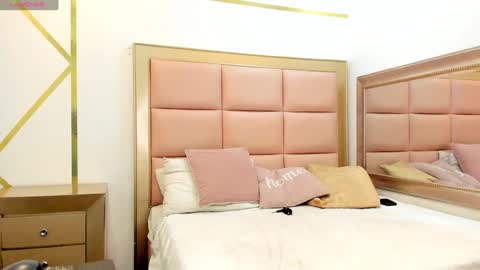 Snapshot of mady_edwards chatting on January 27, 3:04 am Mady online show from January 27, 3:04 am