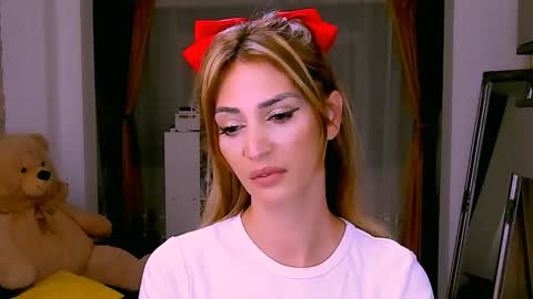 Madye Roberts online show from January 12, 10:12 pm