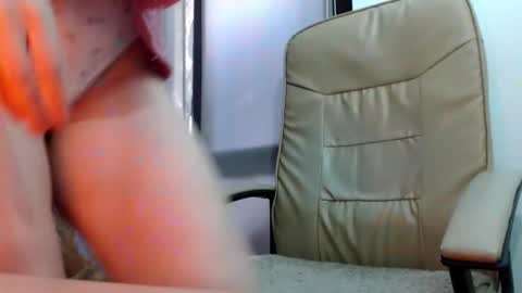 Snapshot of madyqueen chatting on June 9, 4:51 pm Mara online show from June 9, 4:51 pm