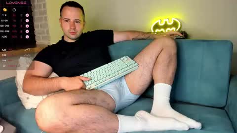Snapshot of madzuru chatting on July 3, 2:18 am Gregory online show from July 3, 2:18 am