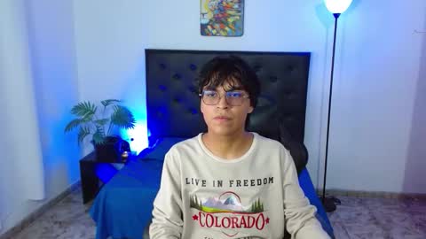 Snapshot of maegor18 chatting on February 7, 9:51 pm Maik online show from February 7, 9:51 pm