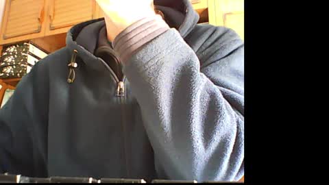 Snapshot of maestrojedi0 chatting on December 18, 10:19 am Maestrojedi0 online show from December 18, 10:19 am