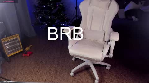 Maevee online show from January 6, 9:19 am