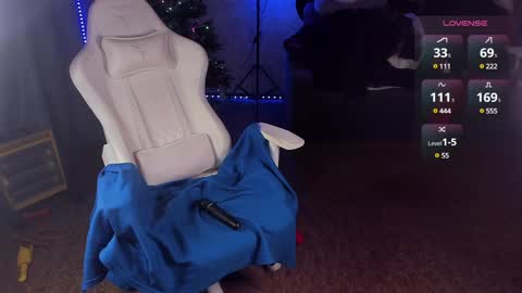 Maevee online show from January 25, 1:30 pm