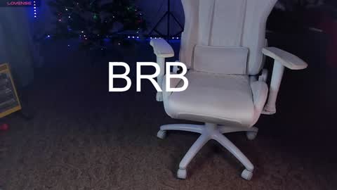 Maevee online show from January 30, 10:19 am