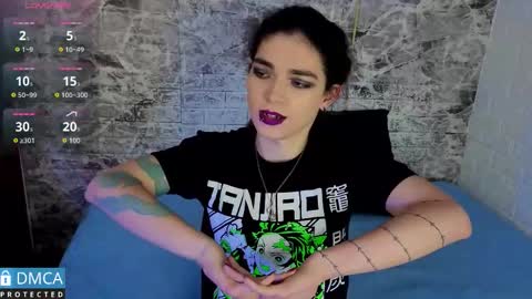 maevekuro online show from December 18, 3:01 am