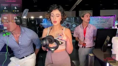 Meaves online show from November 8, 2:01 am