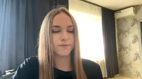 Sara online show from April 18, 6:17 am