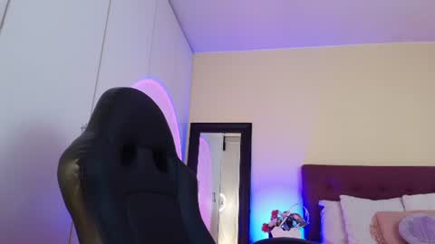 Snapshot of mafer_meow chatting on July 14, 10:48 pm Mafer Flor online show from July 14, 10:48 pm